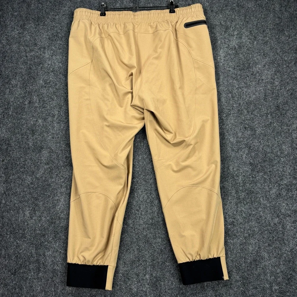 Under Armour Unstoppable Joggers Mens XL Tan Khaki Tapered Stretch Pants 1352027